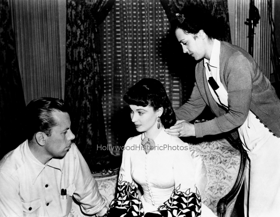 Vivien Leigh 1939 6 makeup Monte Westmore hairstylist Hazel Rogers wm.jpg